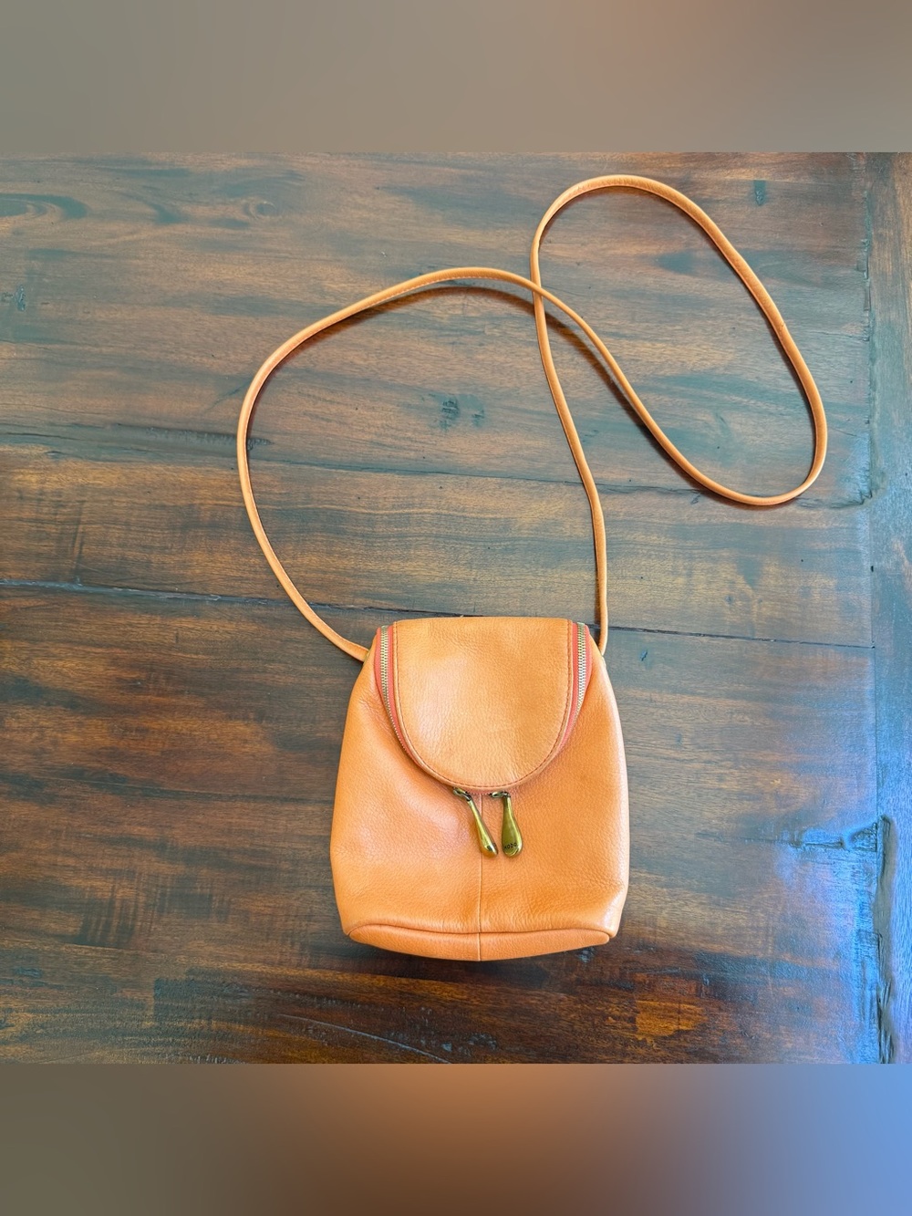 HOBO INTERNATIONAL FERN CROSSBODY ORANGE